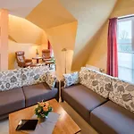 Отель Altes Zollhaus 4*