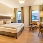 Altes Zollhaus Hotel 4*