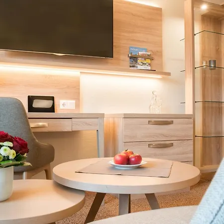 Altes Zollhaus 4*
